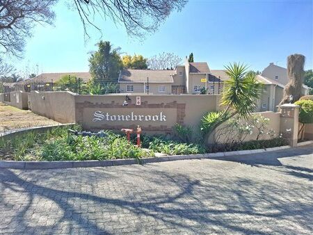 3 Bedroom Apartment in Paulshof
