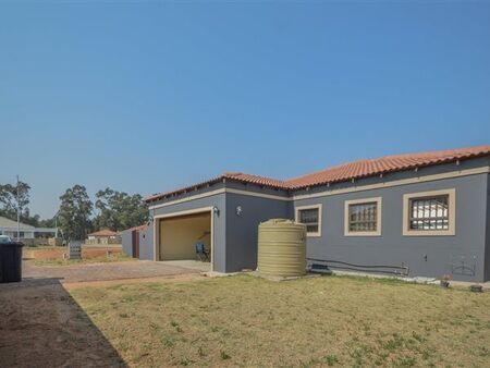 3 Bedroom House in Strubenvale
