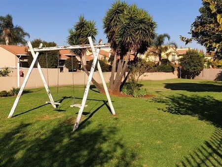3 Bedroom Townhouse in Witfield
