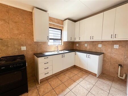 2 Bedroom Flat in Rynfield Ah