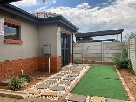3 Bedroom House in Albertsdal