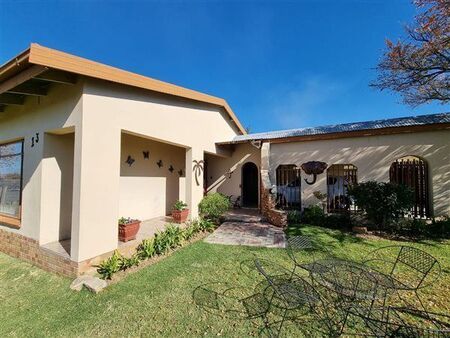 3 Bedroom House in Morelig