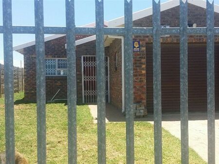 2 Bedroom House in Parsons Ridge