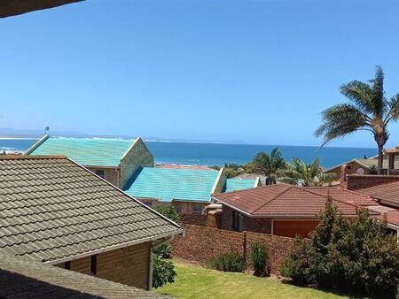 3 Bedroom House in Wavecrest