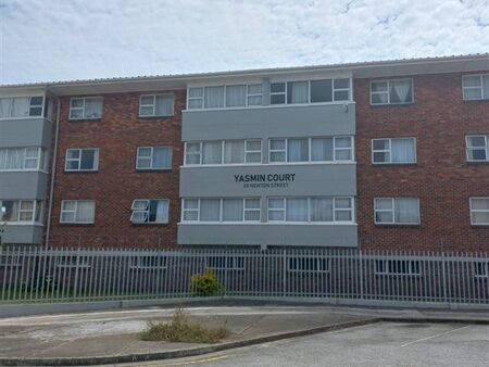 3 Bedroom Apartment in Newton Park
