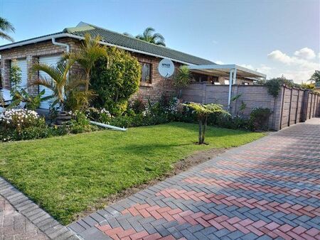 3 Bedroom Townhouse in Lorraine