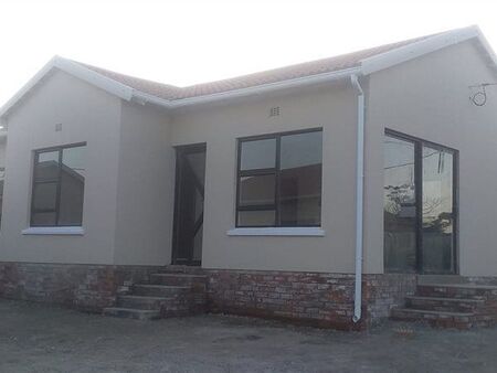 3 Bedroom House in Cove Rock