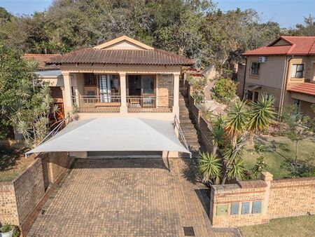 3 Bedroom House in Sonheuwel