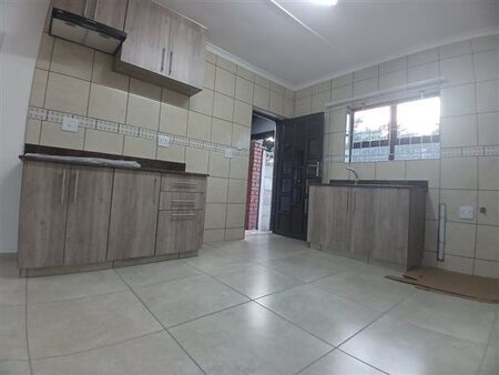 2 Bedroom Duet in Arboretum