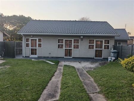 2 Bedroom House in Arboretum
