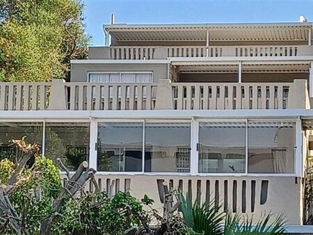 2 Bedroom Apartment in Umhlanga Rocks