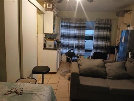 Studio apartment in Bluff