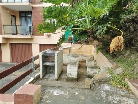 2 Bedroom Apartment in Amanzimtoti