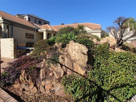 4 Bedroom House in Florida Hills