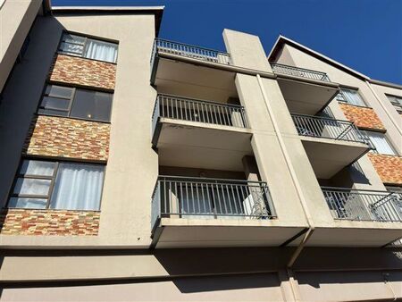 2 Bedroom Apartment in Florida Lake