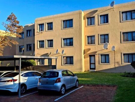 2 Bedroom Apartment in Weltevreden Park