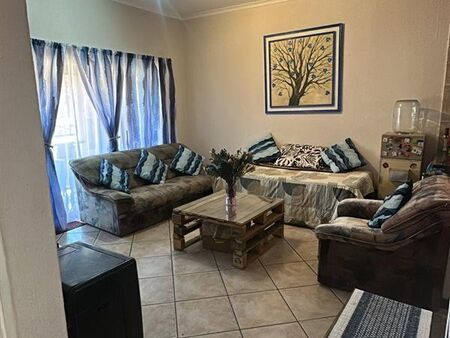 2 Bedroom Apartment in Wilgeheuwel