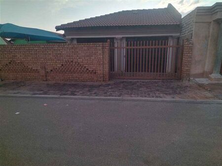 3 Bedroom House in Soshanguve