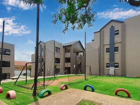 3 Bedroom Apartment in Ruimsig