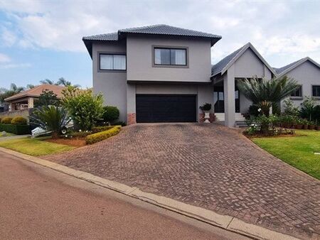 4 Bedroom House in Country View Estate