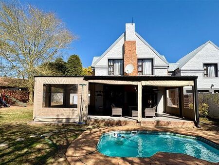 4 Bedroom House in Equestria