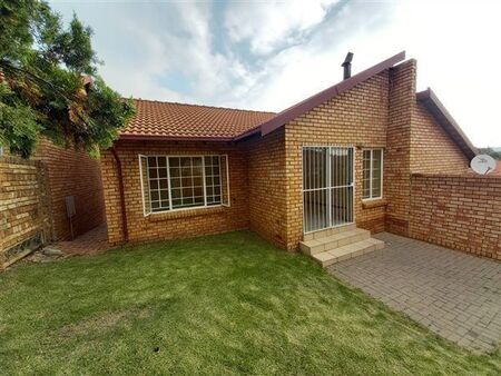 2 Bedroom Townhouse in Erasmuskloof