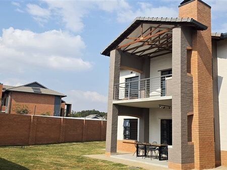 2 Bedroom Apartment in Rietvalleirand