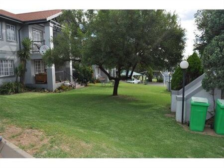 1.5 Bedroom Apartment in Rietvalleirand