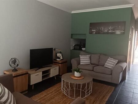 2 Bedroom Townhouse in Waterkloof Glen