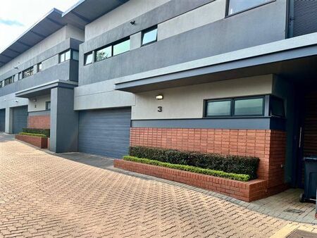 4 Bedroom Townhouse in Waterkloof Ridge
