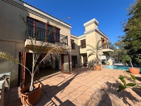 4 Bedroom House in Waterkloof