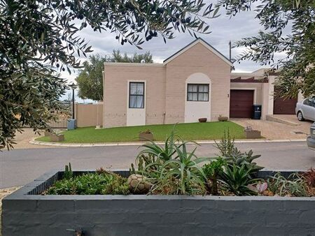 2 Bedroom House in Riebeek West