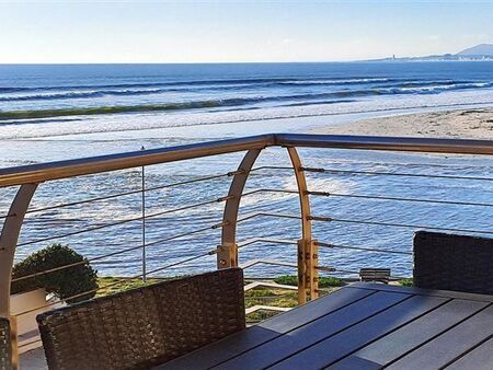 2 Bedroom Apartment in Lagoon Beach