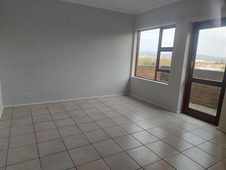 1 Bedroom Apartment in Vredekloof East