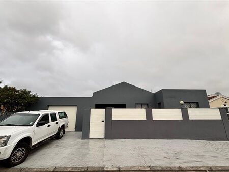 3 Bedroom House in Mitchells Plain