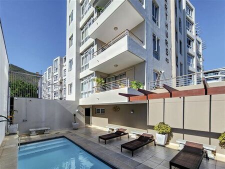 1 Bedroom Apartment in Sea Point