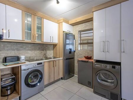 1 Bedroom Apartment in Strand Central