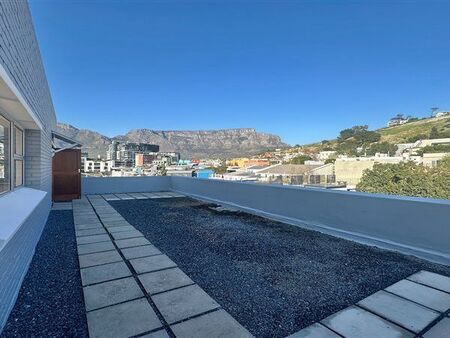 2 Bedroom Apartment in Green Point