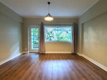 1 Bedroom Apartment in Three Anchor Bay