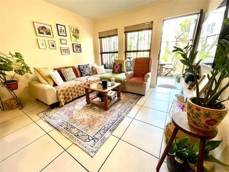 2 Bedroom Apartment in Sea Point