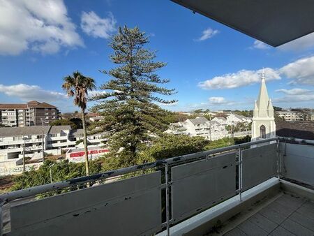 2 Bedroom apartment to rent in Rondebosch, Cape Town
