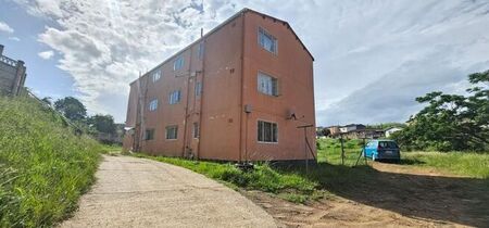 2 Bedroom apartment to rent in Whetstone, Phoenix