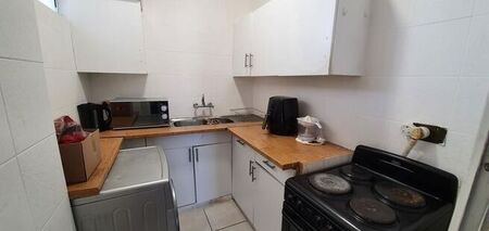 1 Bedroom apartment to rent in Claremont, Cape Town