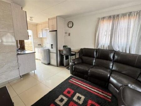 2 Bedroom House in Protea Glen