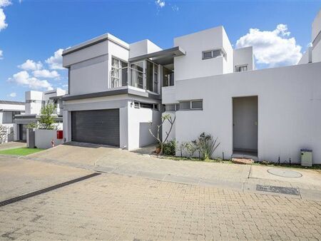 4 Bedroom House in Bryanston