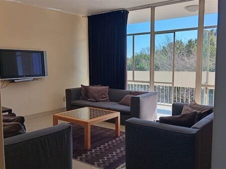 1 Bedroom Apartment in Parktown
