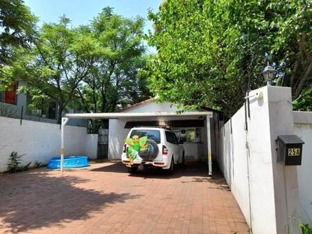 2 Bedroom House in Bedfordview