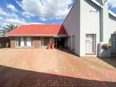 3 Bedroom House in Birchleigh