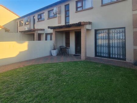 2 Bedroom Townhouse in Three Rivers North