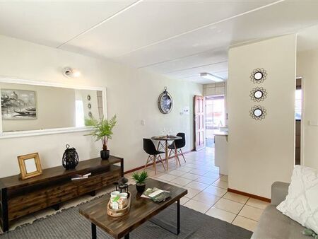 1 Bedroom Apartment in Comet